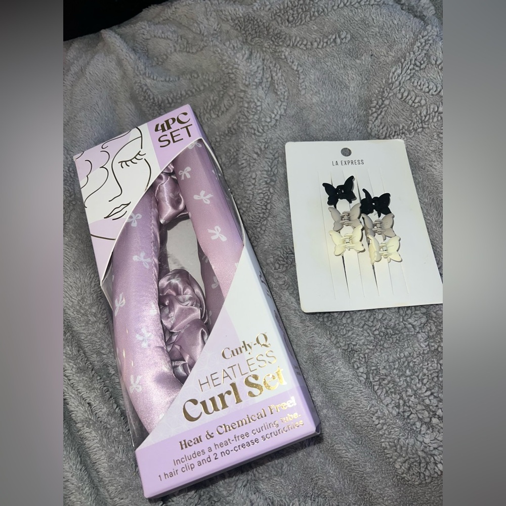 Curly-Q Heatless Curl Set and mini butterfly clips